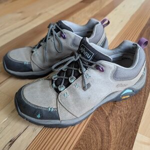 Ahnu Women's Athletic Shoes - Gray and Black